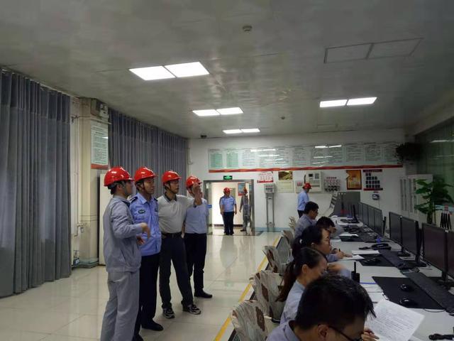 米脂公安局開(kāi)展涉危涉爆單位安全大檢查