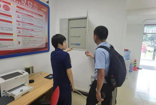 上門指導進機關 高效服務獲點贊 金灣區消防救援大隊深入政府機關單位開展 上門式 消防安全檢查指導